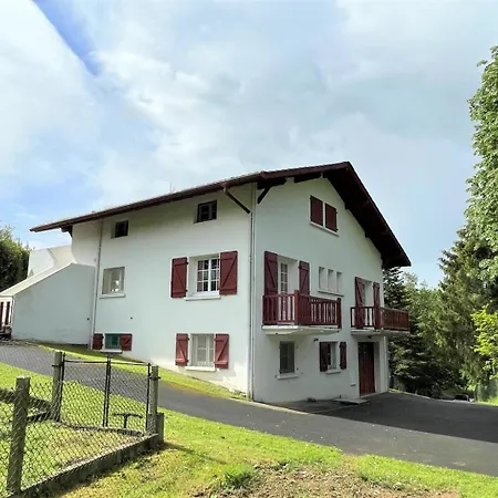 Gure Etxola Holiday home *